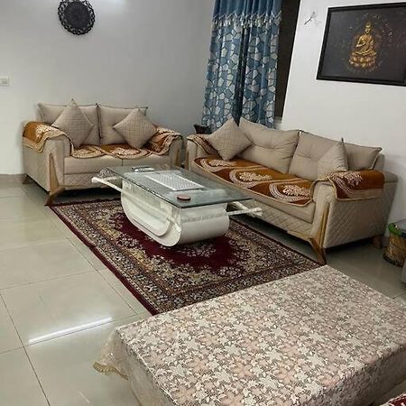 Stellar Jeevan Greater Noida Eksteriør bilde
