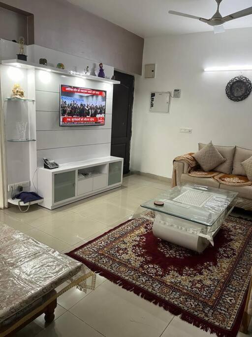 Stellar Jeevan Greater Noida Eksteriør bilde